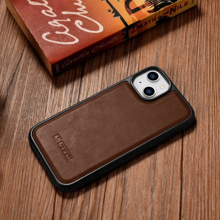 iCarer Leather Oil Wax Genuine Leather Case for iPhone 14 Plus (MagSafe Compatible) Brown (WMI14220719-BN)