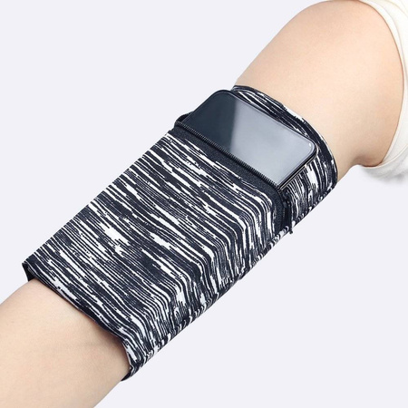 Stoffarmband am Arm für Lauffitness, camo blue