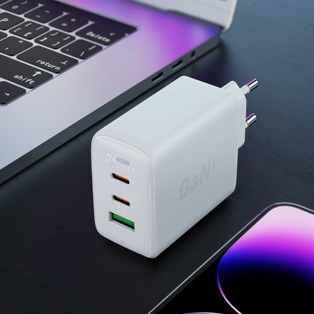 Acefast Schnellladegerät GaN (2x USB-C / USB-A) PPS / PD / QC4+ 65W weiß (A41)