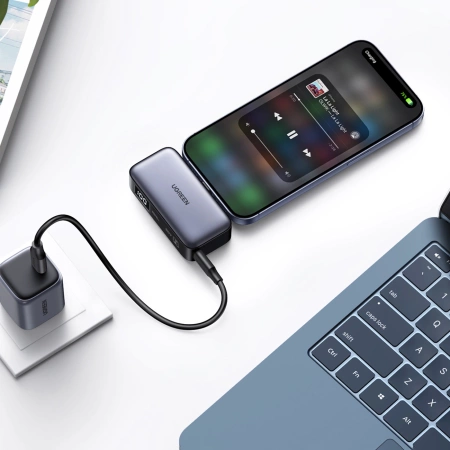 Powerbank Ugreen PB503 5000mAh z portem USB-C i zintegrowanym złączem USB-C - szary