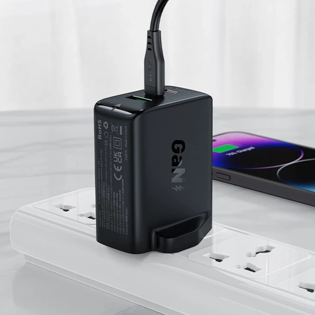 Acefast Ladegerät GaN 65W 3 Ports (1xUSB, 2xUSB C PD) UK Stecker weiß (A44)